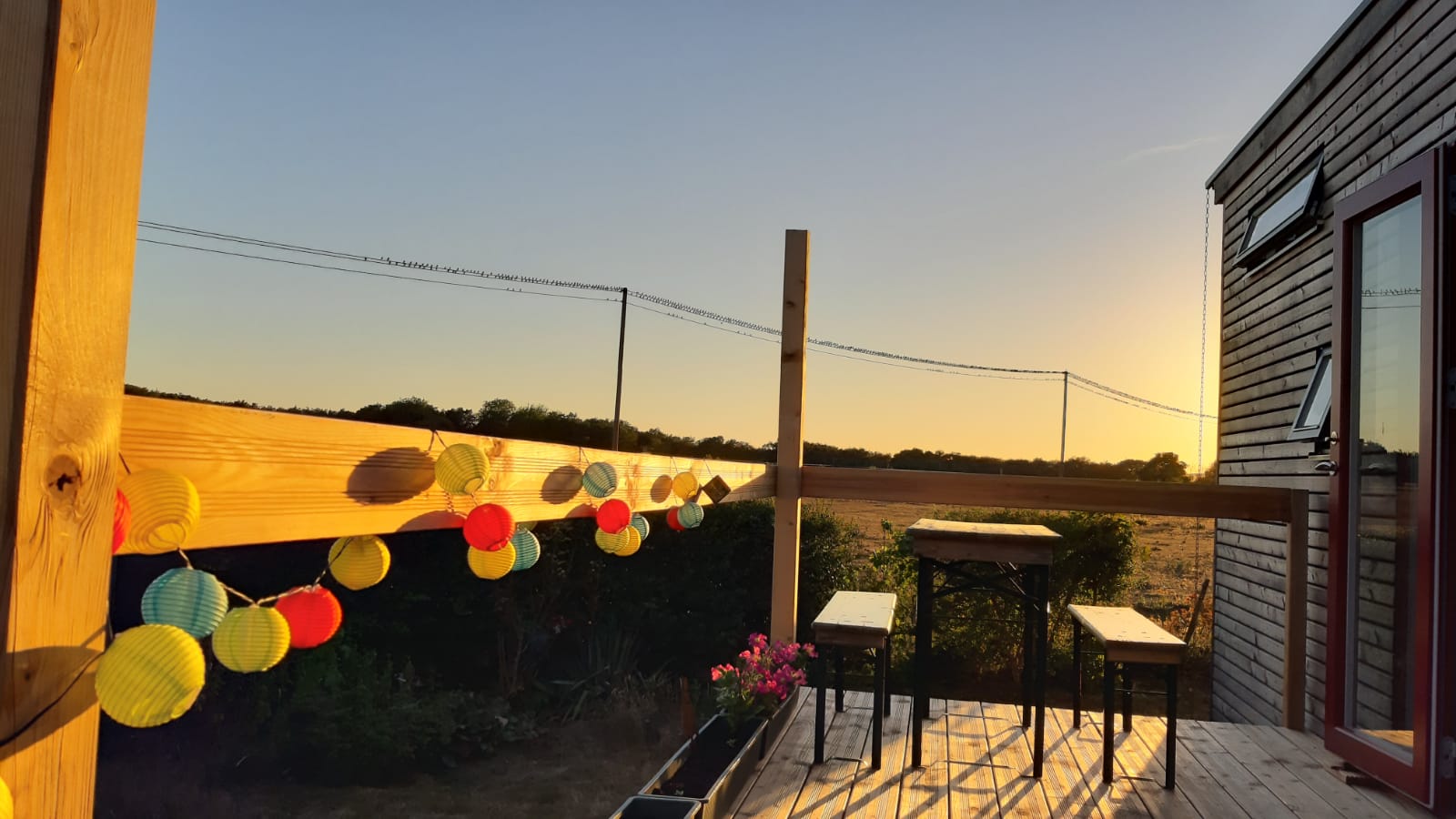 IndiViva_Tiny_House_Junta_Madeleine_Krenzlin_Terrasse