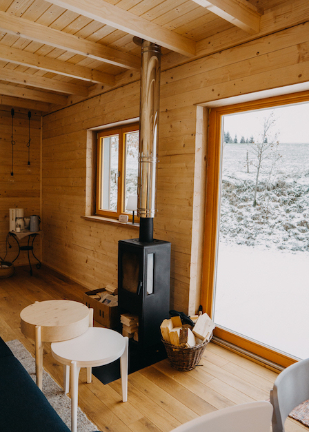 IndiViva_Tiny_House_GelzhaeuserForst_Holzofen.