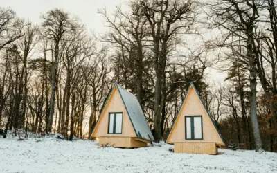 Tiny House Winter: Warum sich Tiny Houses im Winter kleiner anfühlen und wie du gut damit klar kommst